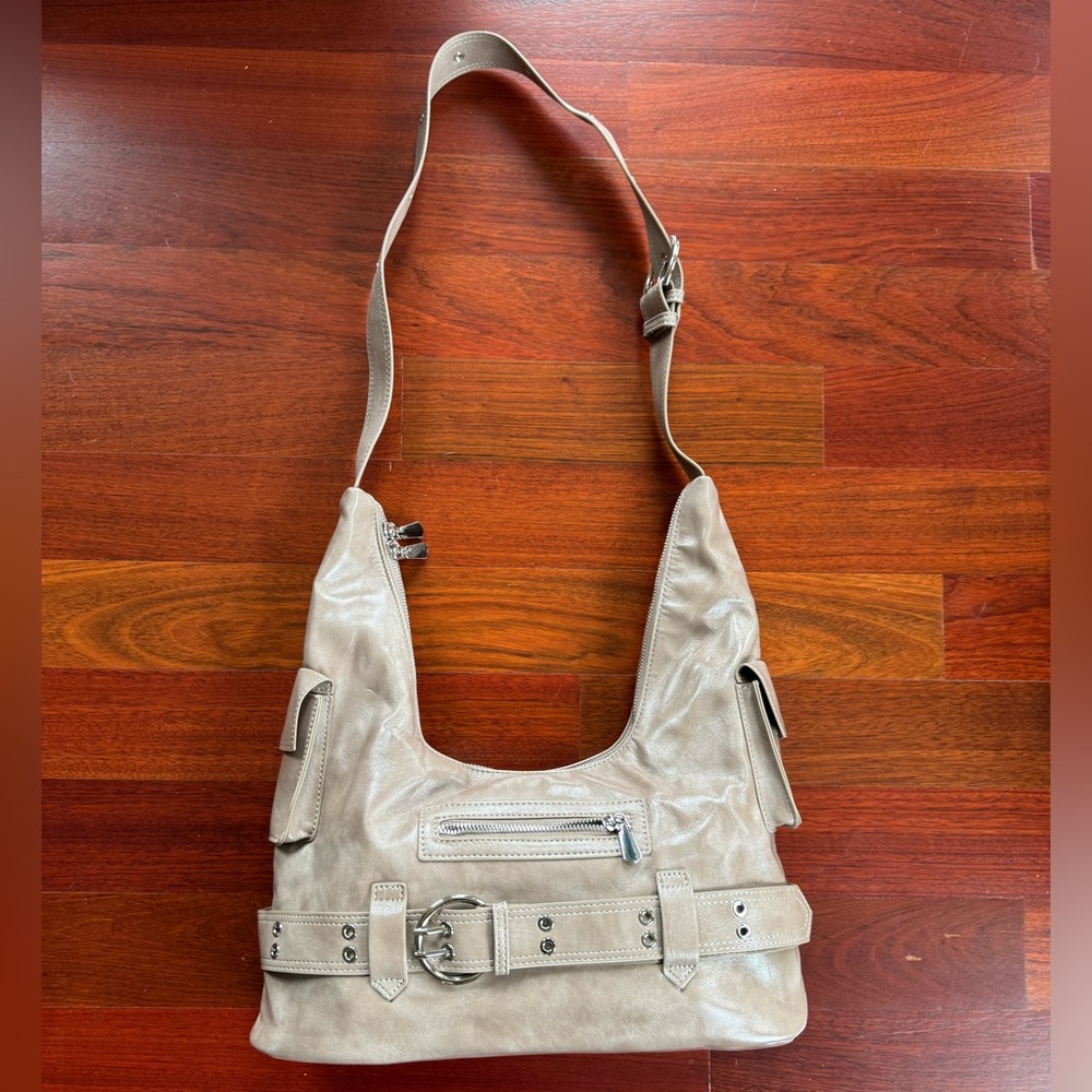 Stylish Tan Shoulder Bag with Buckle Detail